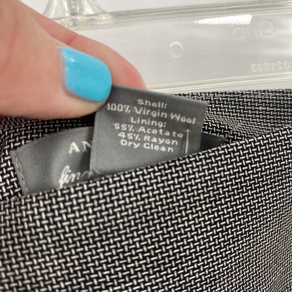 Ann Taylor Skirt Size 2 petite. NWT - Picture 6 of 6